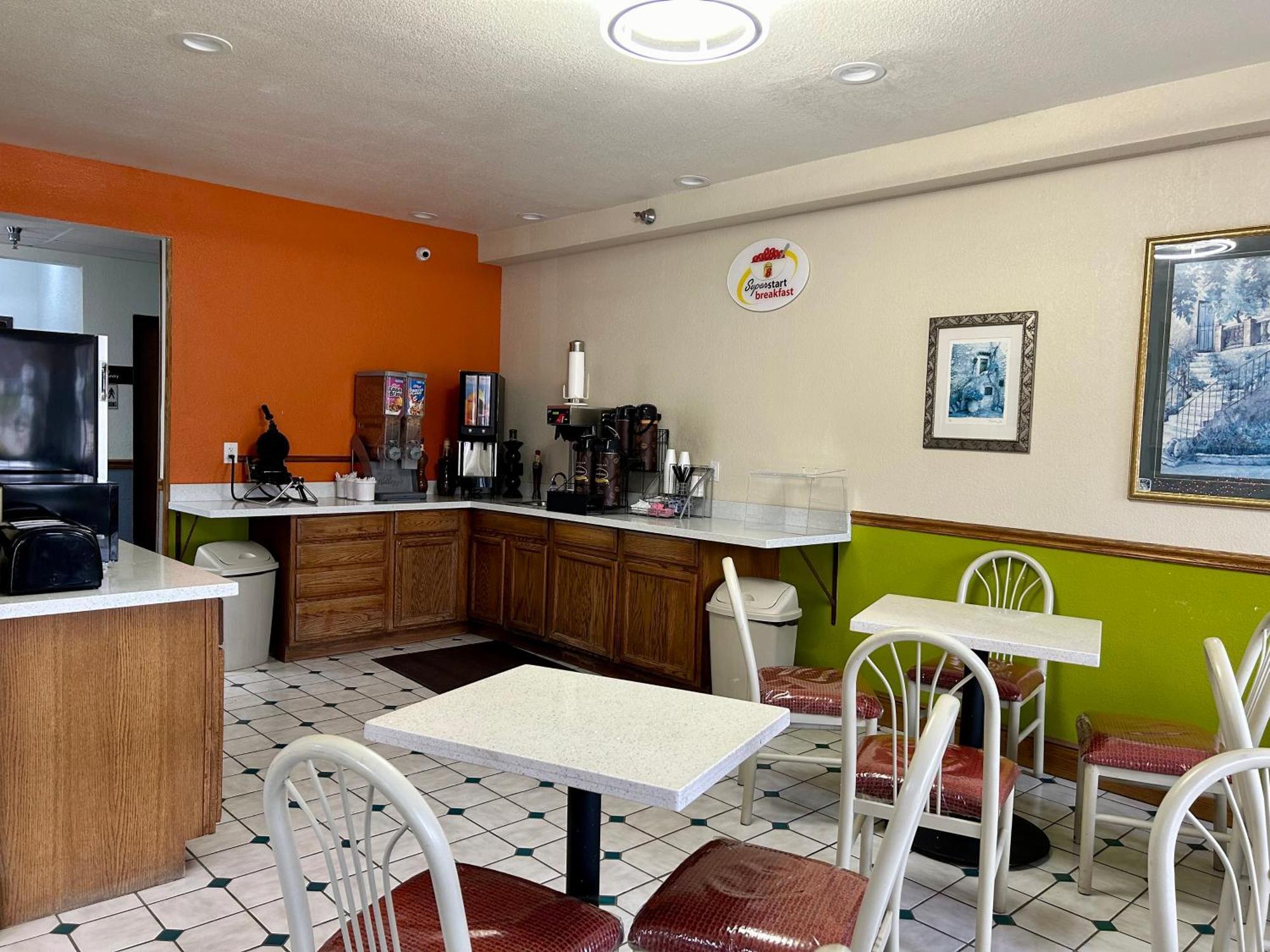 Super 8 By Wyndham Platte City Kansas City Area Extérieur photo